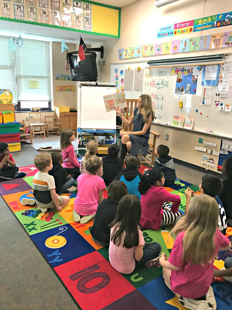 Lindsay teaching her kindergarten class