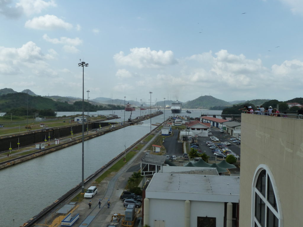 observation deck miraflores locks