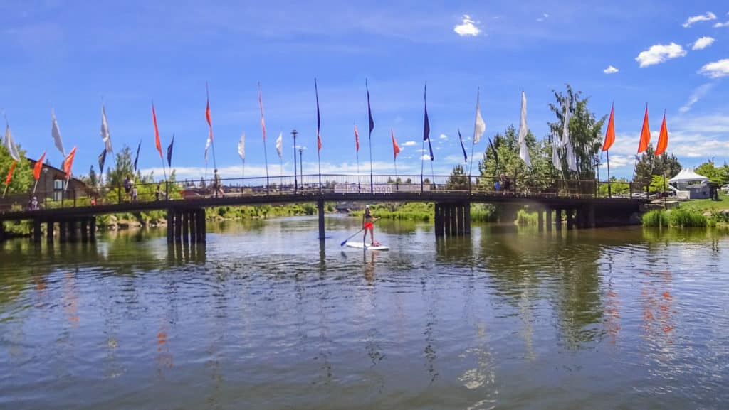 stand up paddle board woman in bend oregon