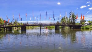 stand up paddle board woman in bend oregon
