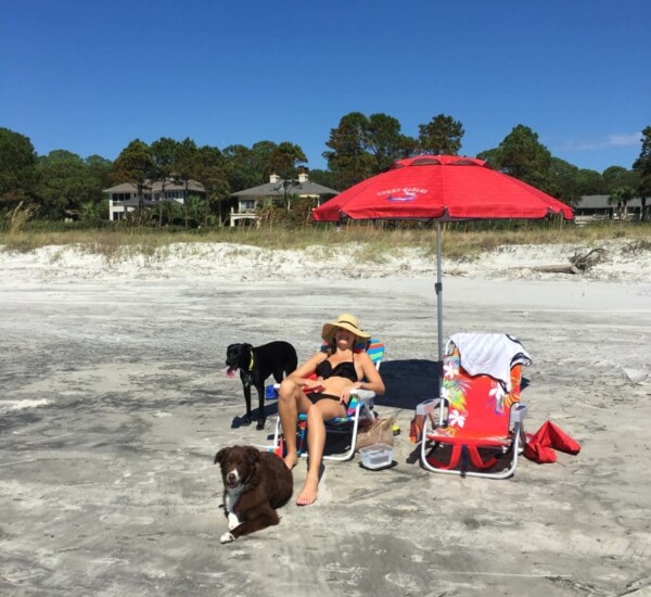 Lindsay, Kyla and Pepper enjoying a day at the beach!