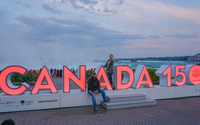 Canada Sign Niagara Falls Ontario